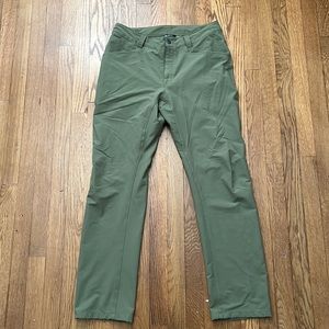 The North Face olive green stretch pants NFOA33JT mens